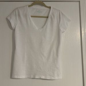 Vineyard Vines V-neck T-shirt — XS, white